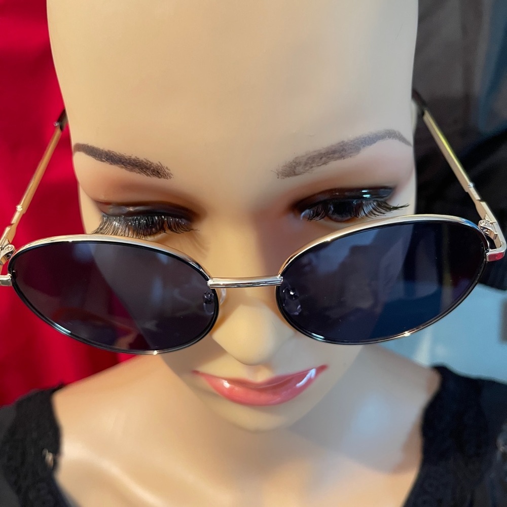 SUMMER & ROSE Harper Round Blue Aviator W/Black Rims - Picture 11 of 12